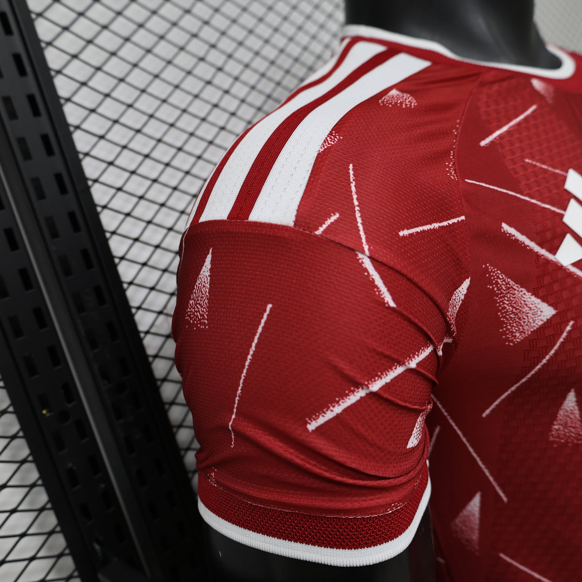 Liverpool 26/27 Kit