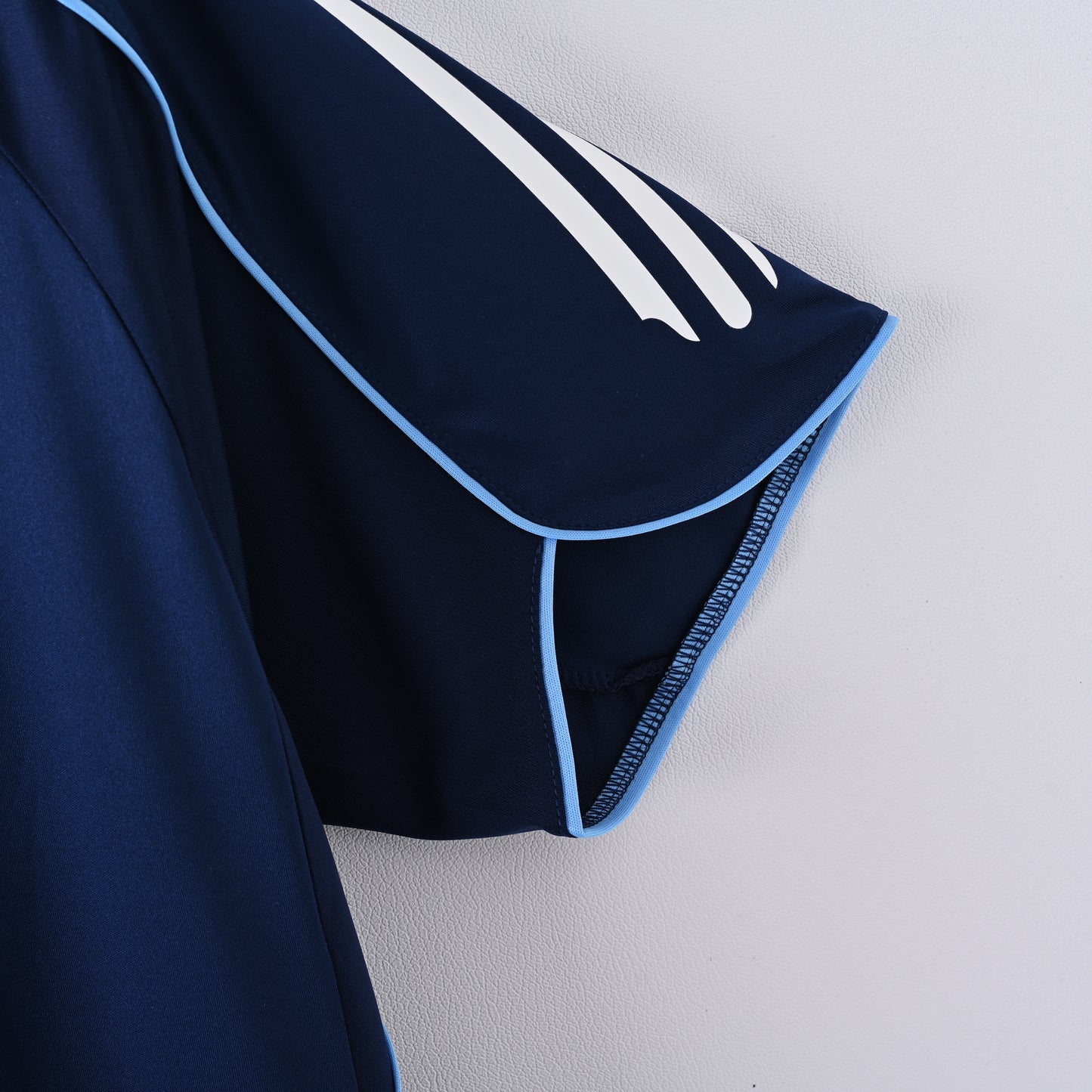 Retro Real Madrid Away 05/06