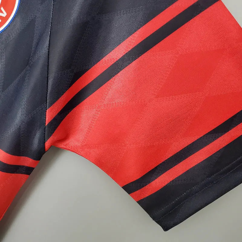 Bayern Munich '99 Home
