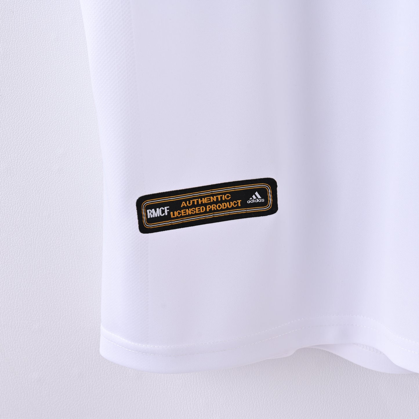 Retro Real Madrid H&A 01/02