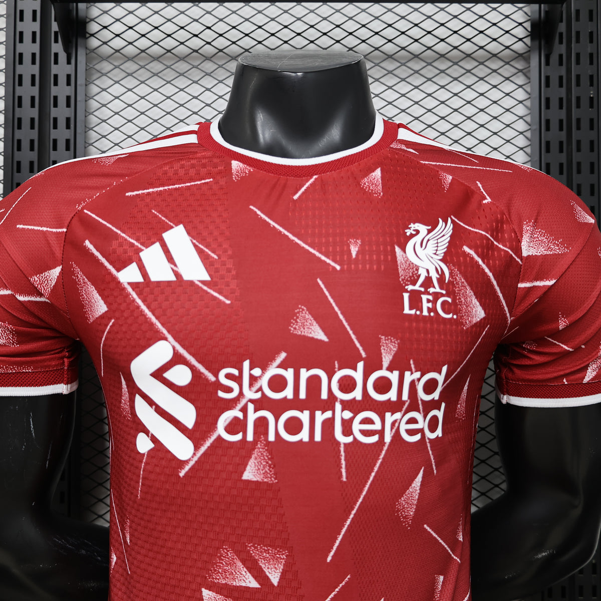 Liverpool 26/27 Kit