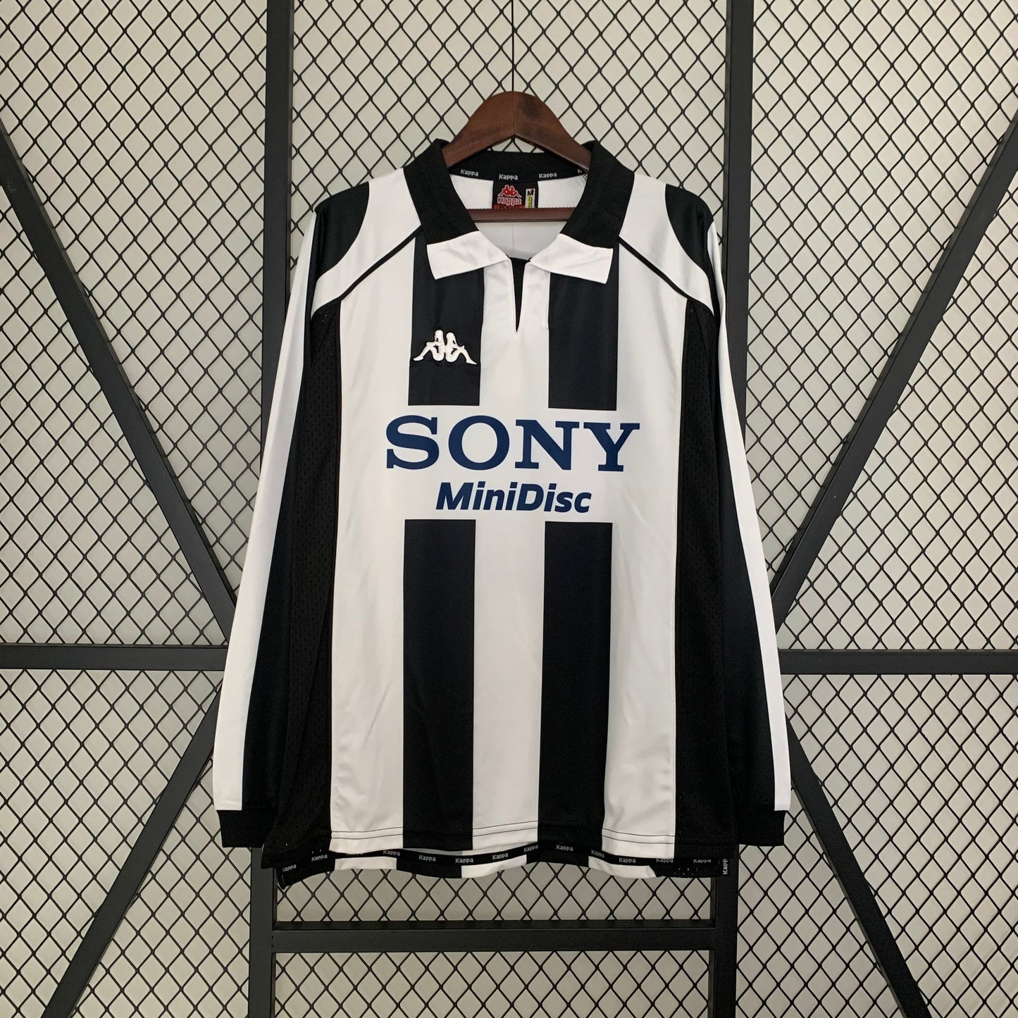 Retro Juventus Home 97/98
