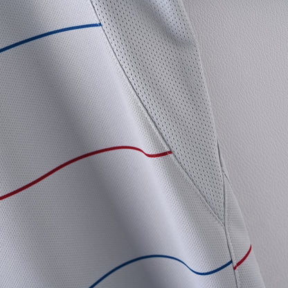 Barcelona Away 03/04