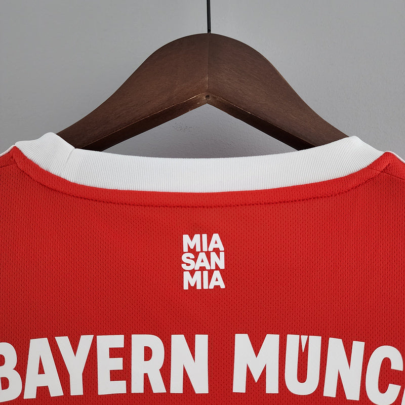 Retro Bayern Munich Home 22/23