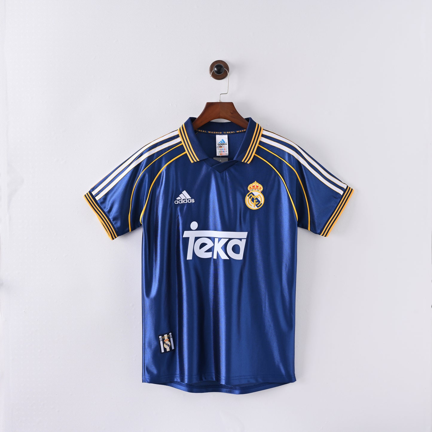 Retro Real Madrid Third Away 98/99