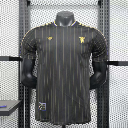 Manchester United Terrace Icon_White&Black 25/26