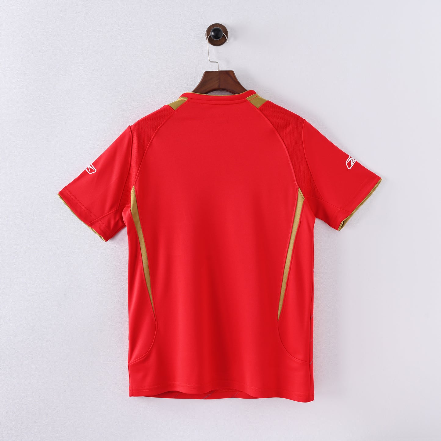 Retro Liverpool Home UEFA 05/06