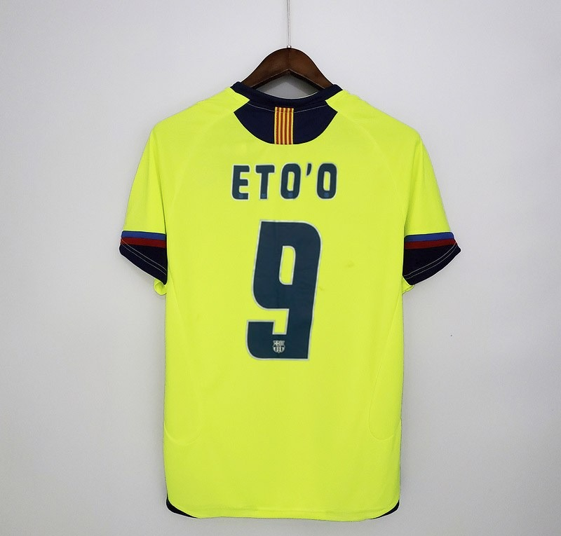 Retro Barcelona Away 05/06