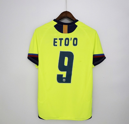 Retro Barcelona Away 05/06