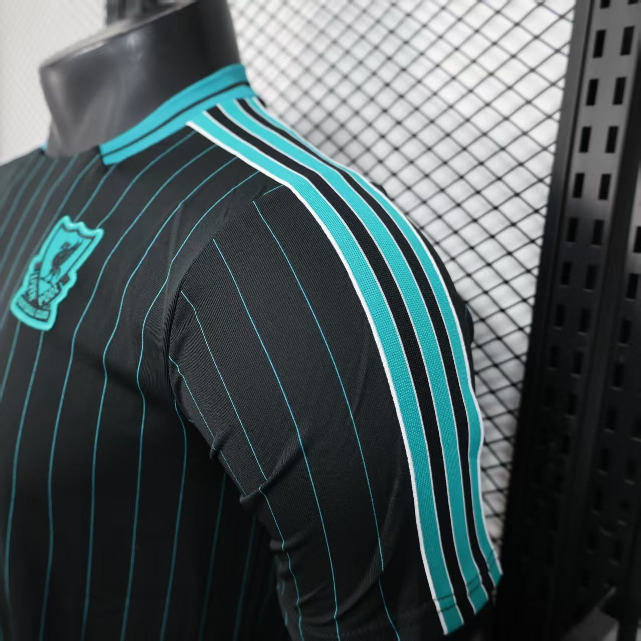 Liverpool Terrace Icon_Black