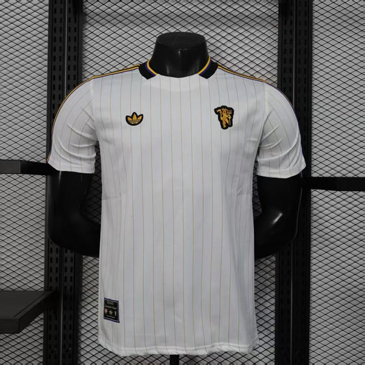Manchester United Terrace Icon_White&Black 25/26