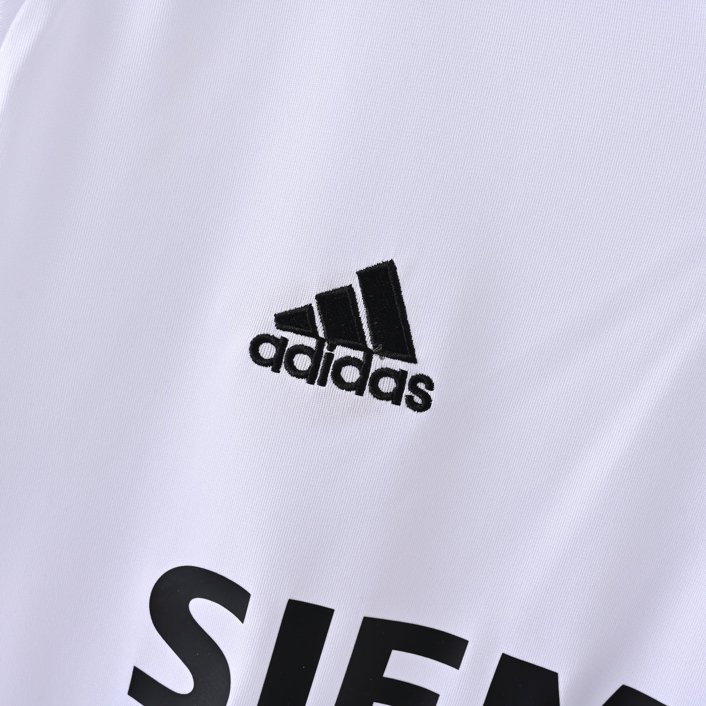 Retro Real Madrid Home 05/06