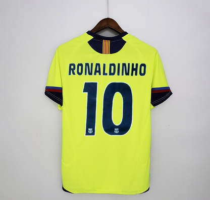 Retro Barcelona Away 05/06
