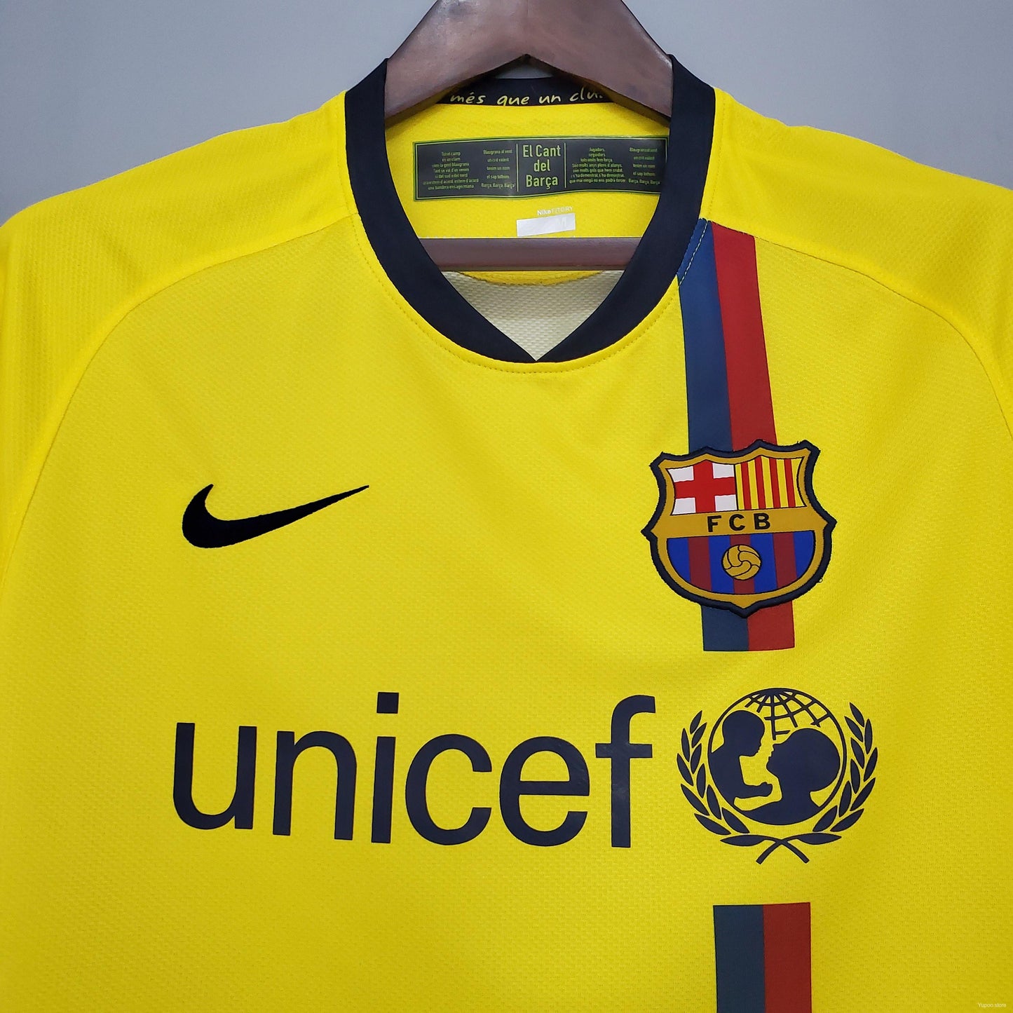 Retro Barcelona Away 08/09
