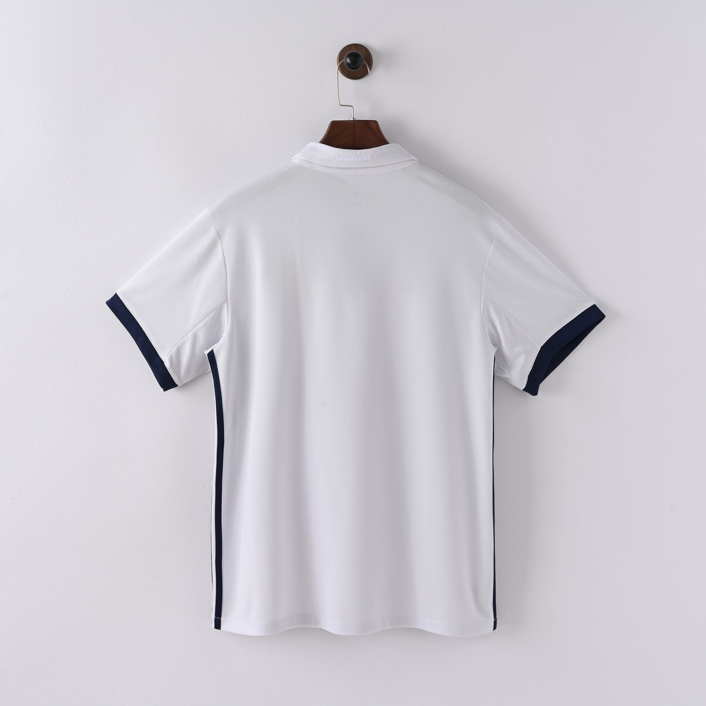 Retro Real Madrid Home 16/17