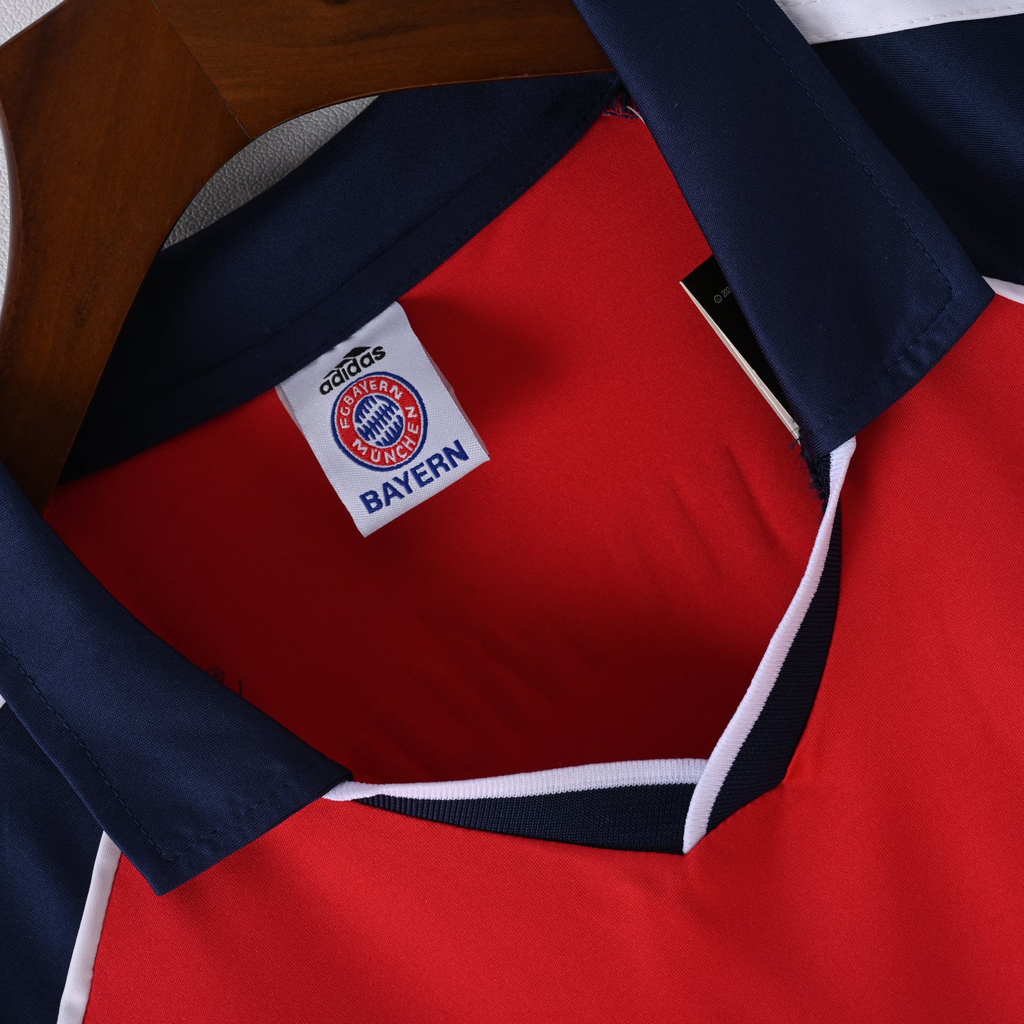 Bayern Munich Home 99/00