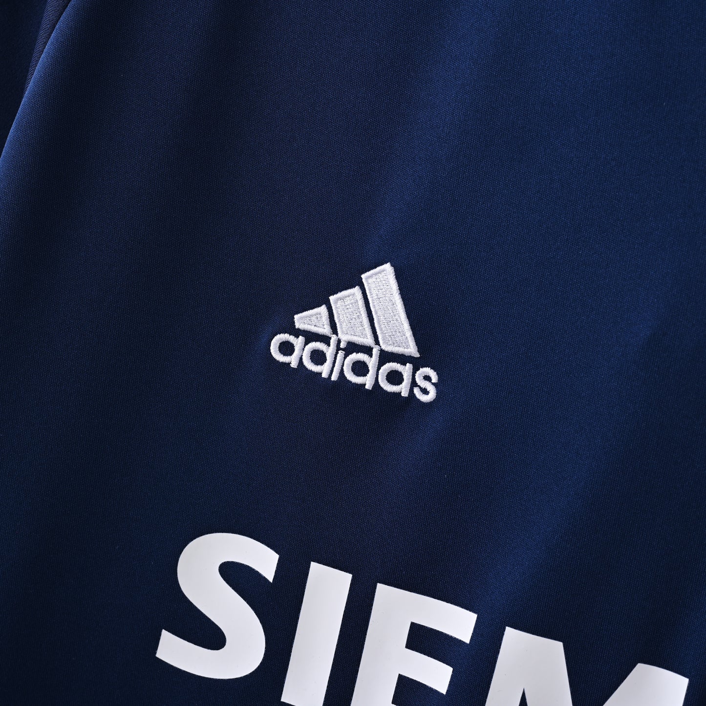 Retro Real Madrid Away 05/06