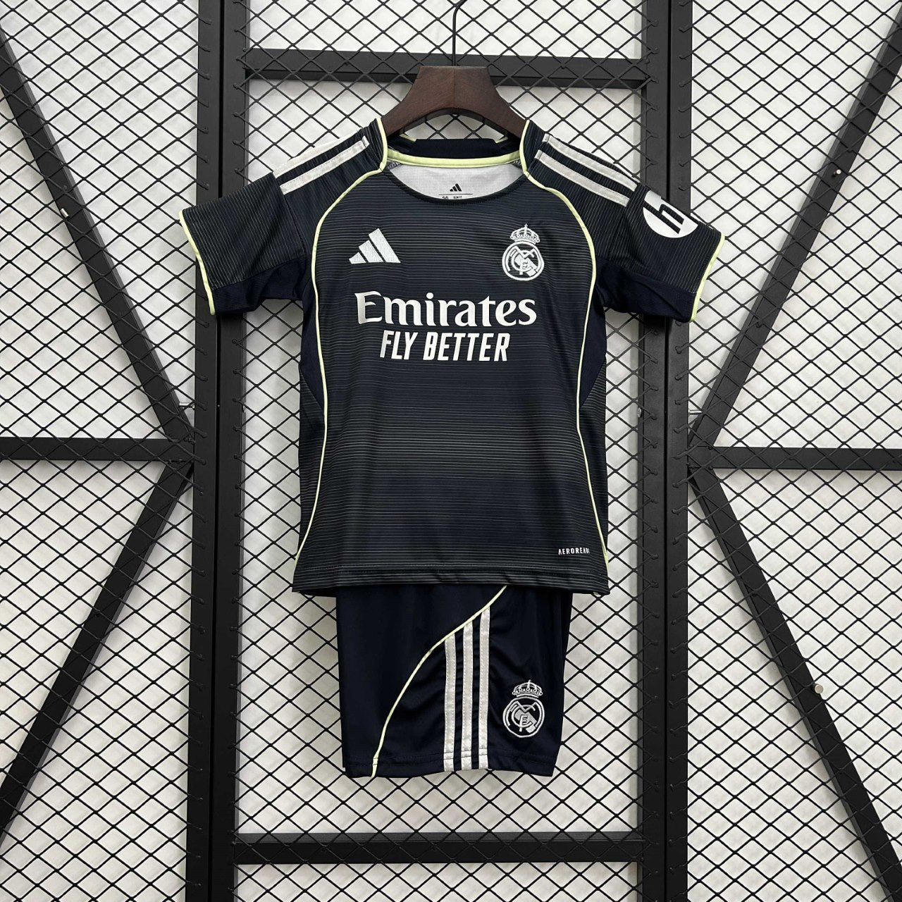 Kids Real Madrid 25/26 Kit