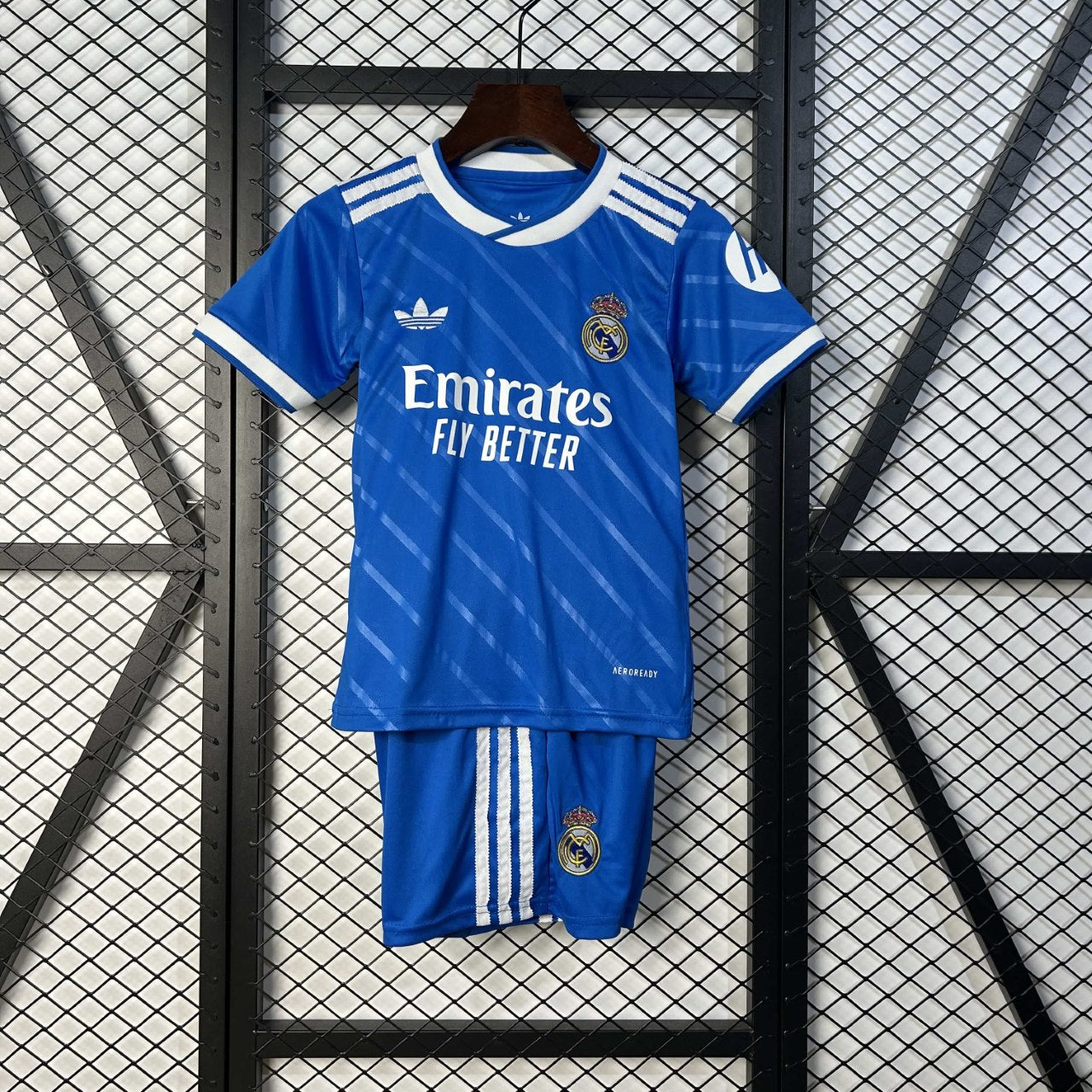 Kids Real Madrid 25/26 Kit